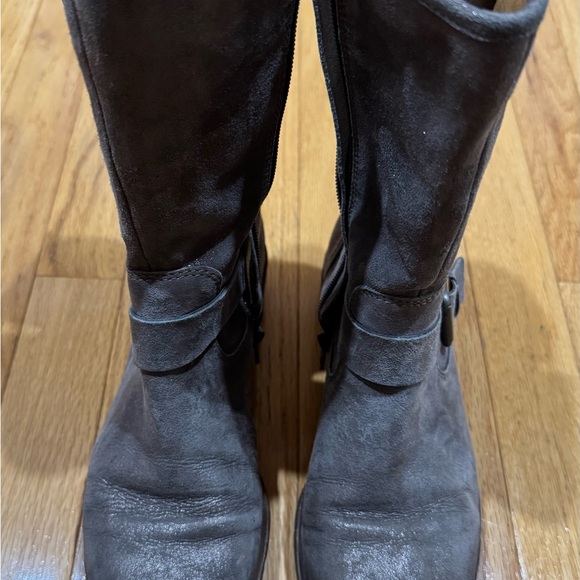 Sofft Gray Shimmery Suede Boots - Picture 2 of 7